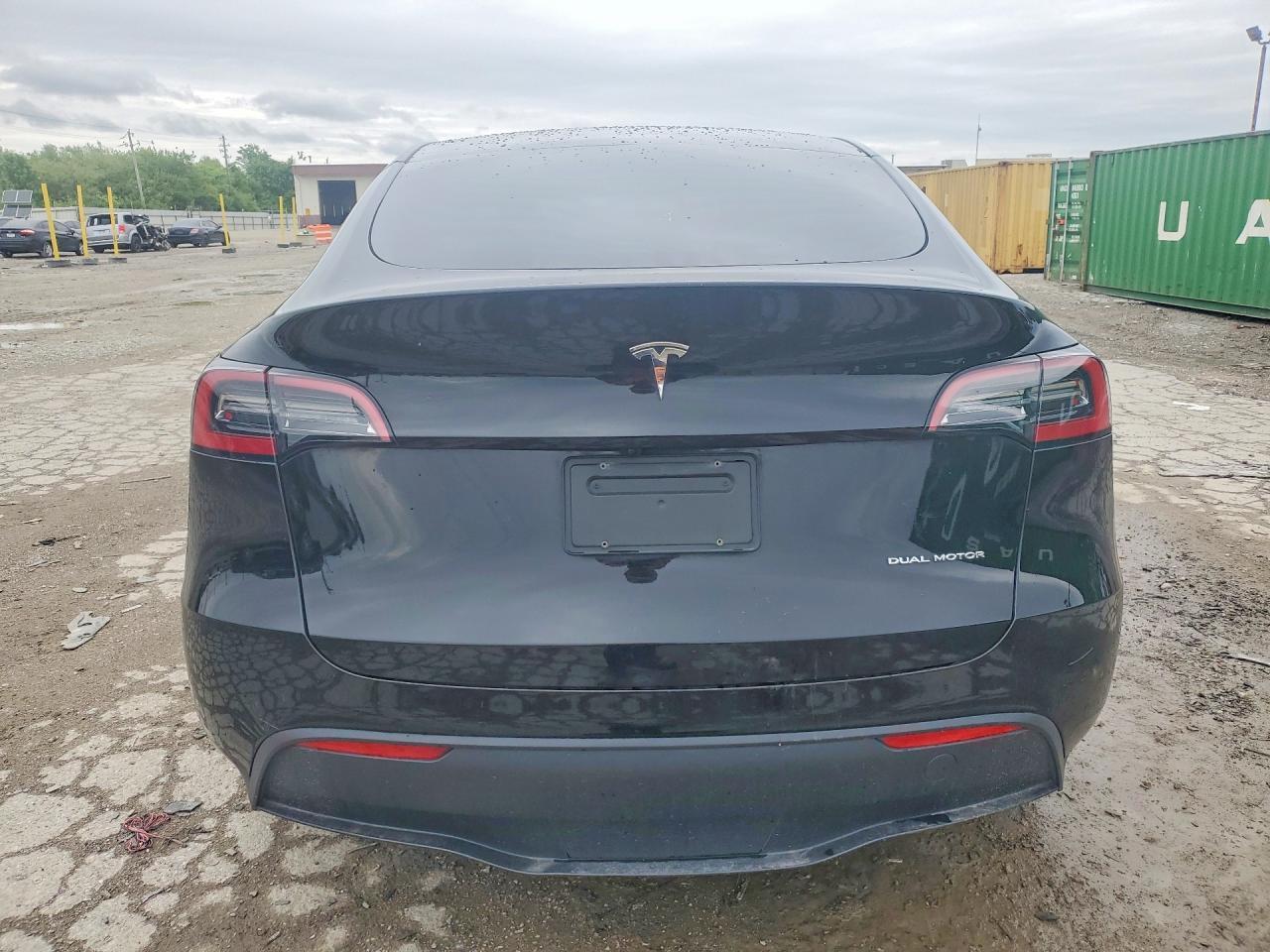 2023 Tesla Model Y - Фото 6