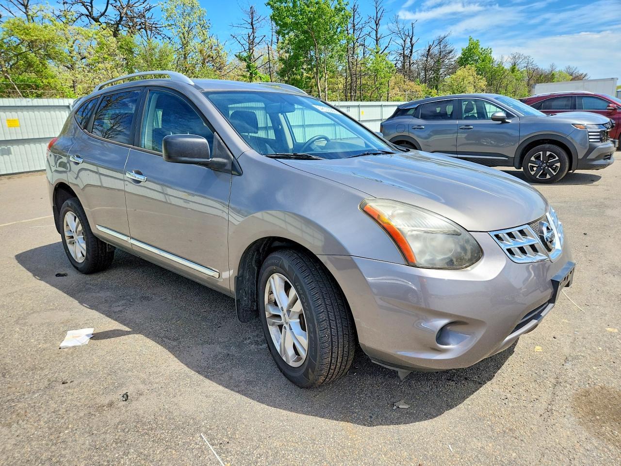 2015 Nissan Rogue Select S - Image 4