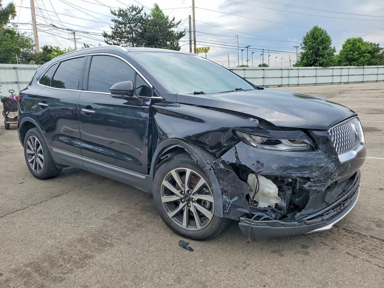 2019 Lincoln Mkc Reserve - Image 4