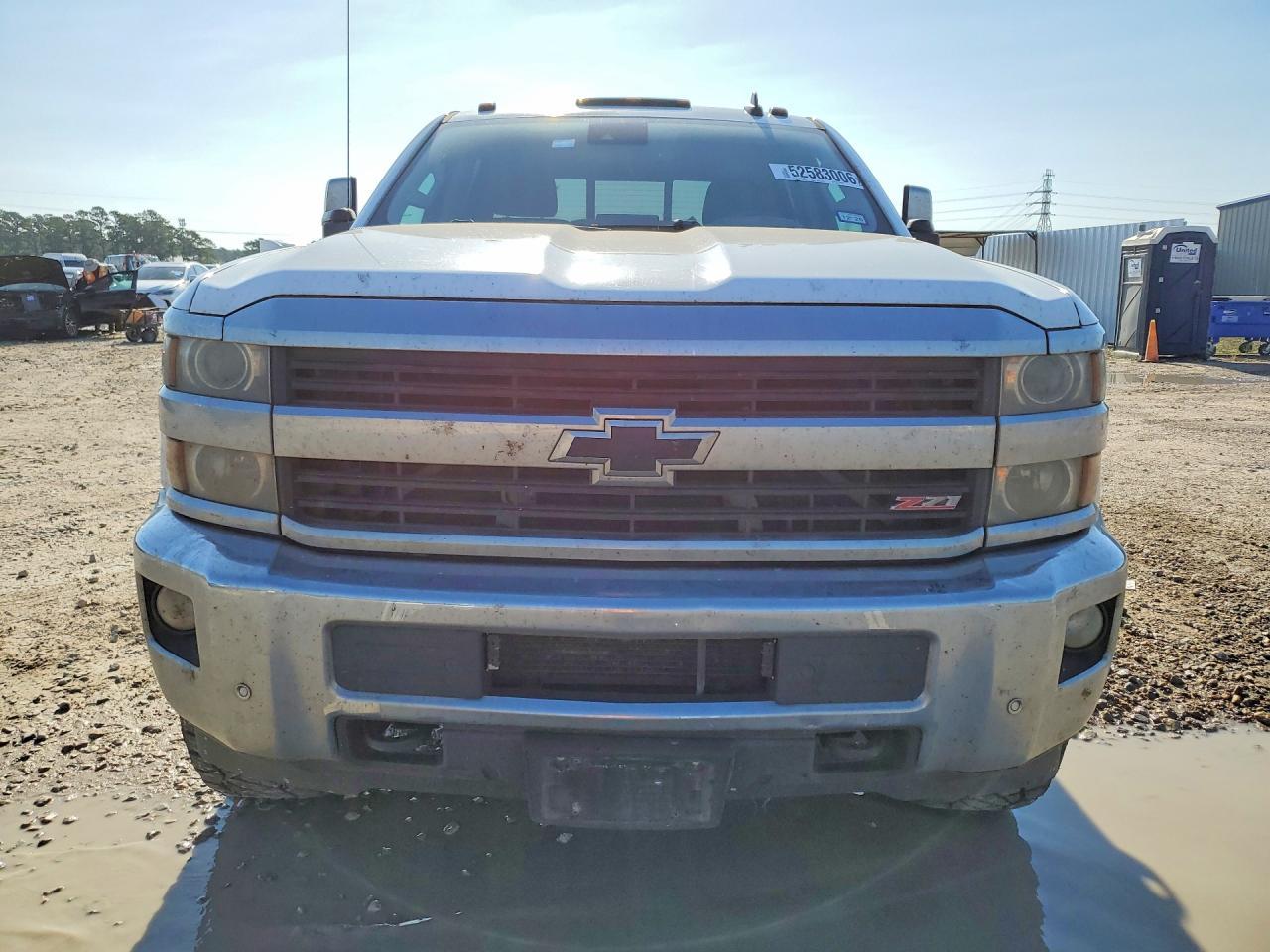 2016 Chevrolet Silverado - Image 5