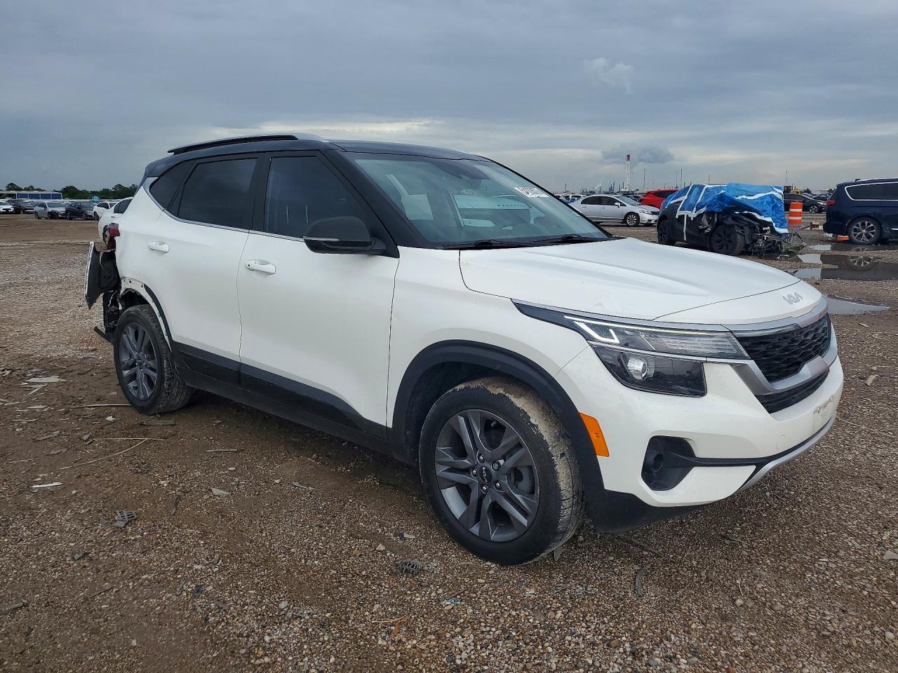 2022 Kia Seltos S - Фото 4