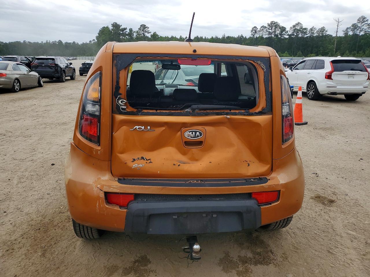 2011 Kia Soul + - Image 6
