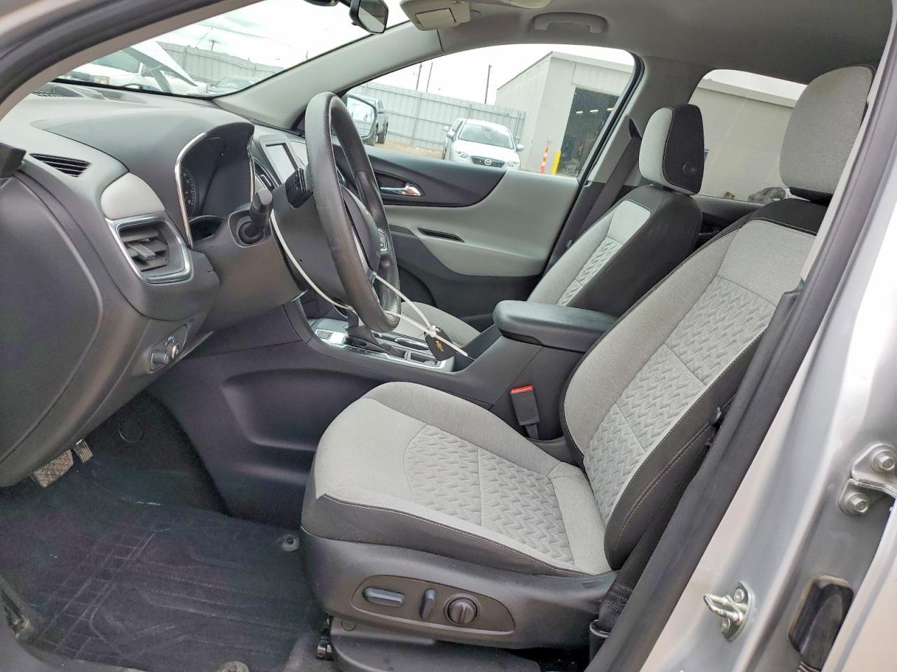 2022 Chevrolet Equinox Ls - Фото 7