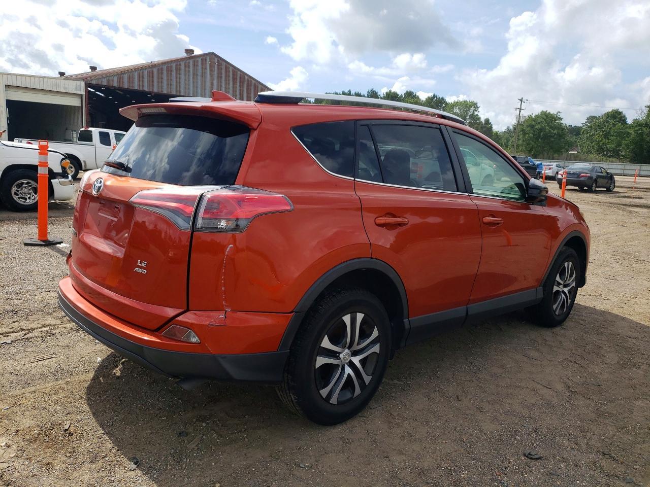 2016 Toyota Rav4 Le - Image 3