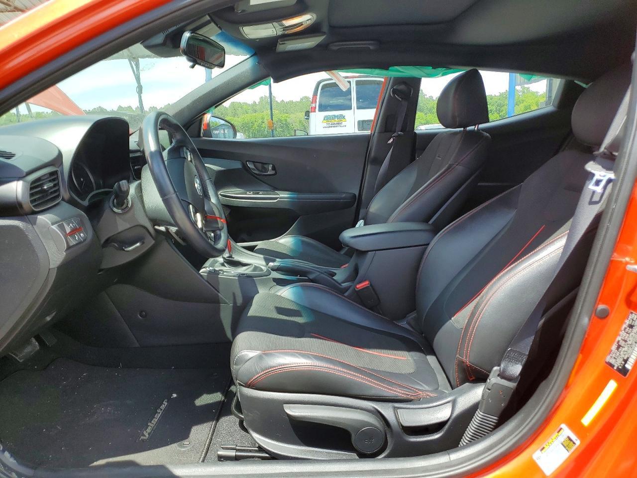 2020 Hyundai Veloster 2.0L Premium - Image 7