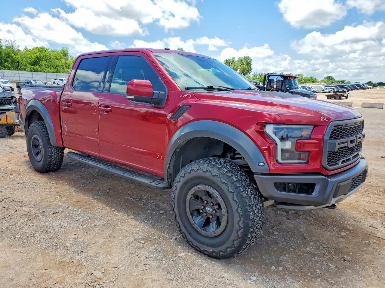 2017 Ford F150 Raptor - Фото 4
