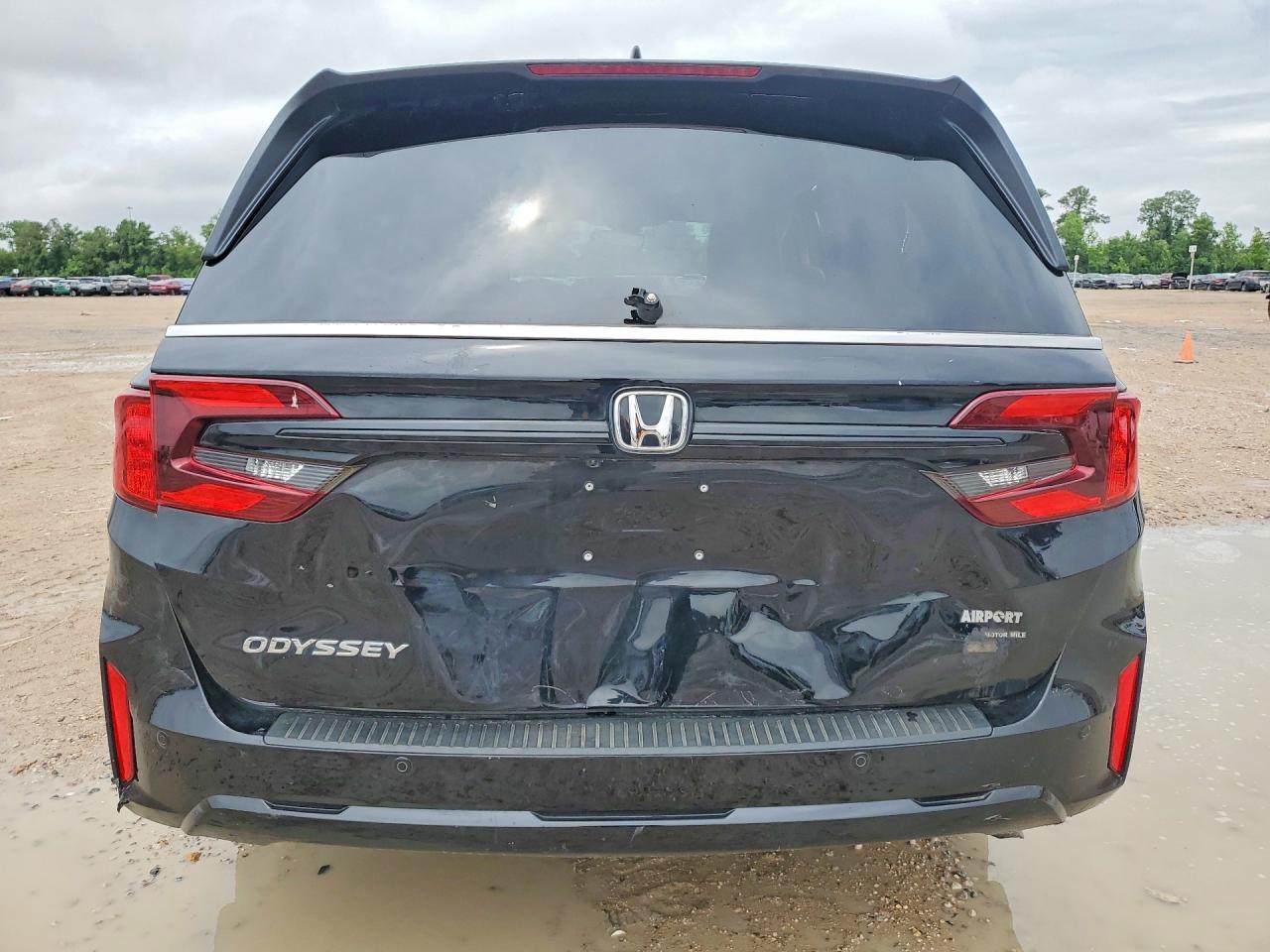 2025 Honda Odyssey Touring - Фото 6