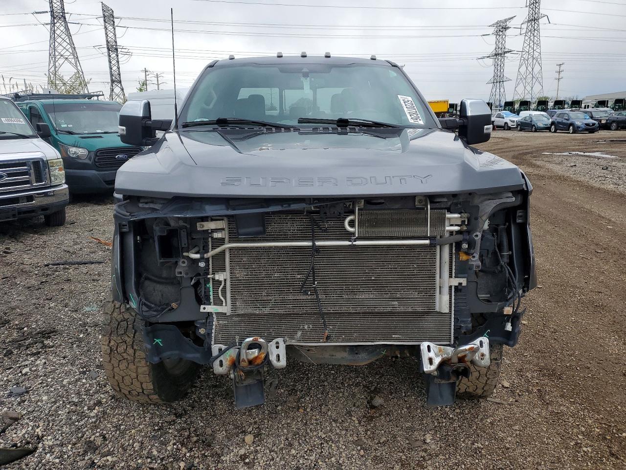 2021 Ford F250 Super Duty - Фото 5