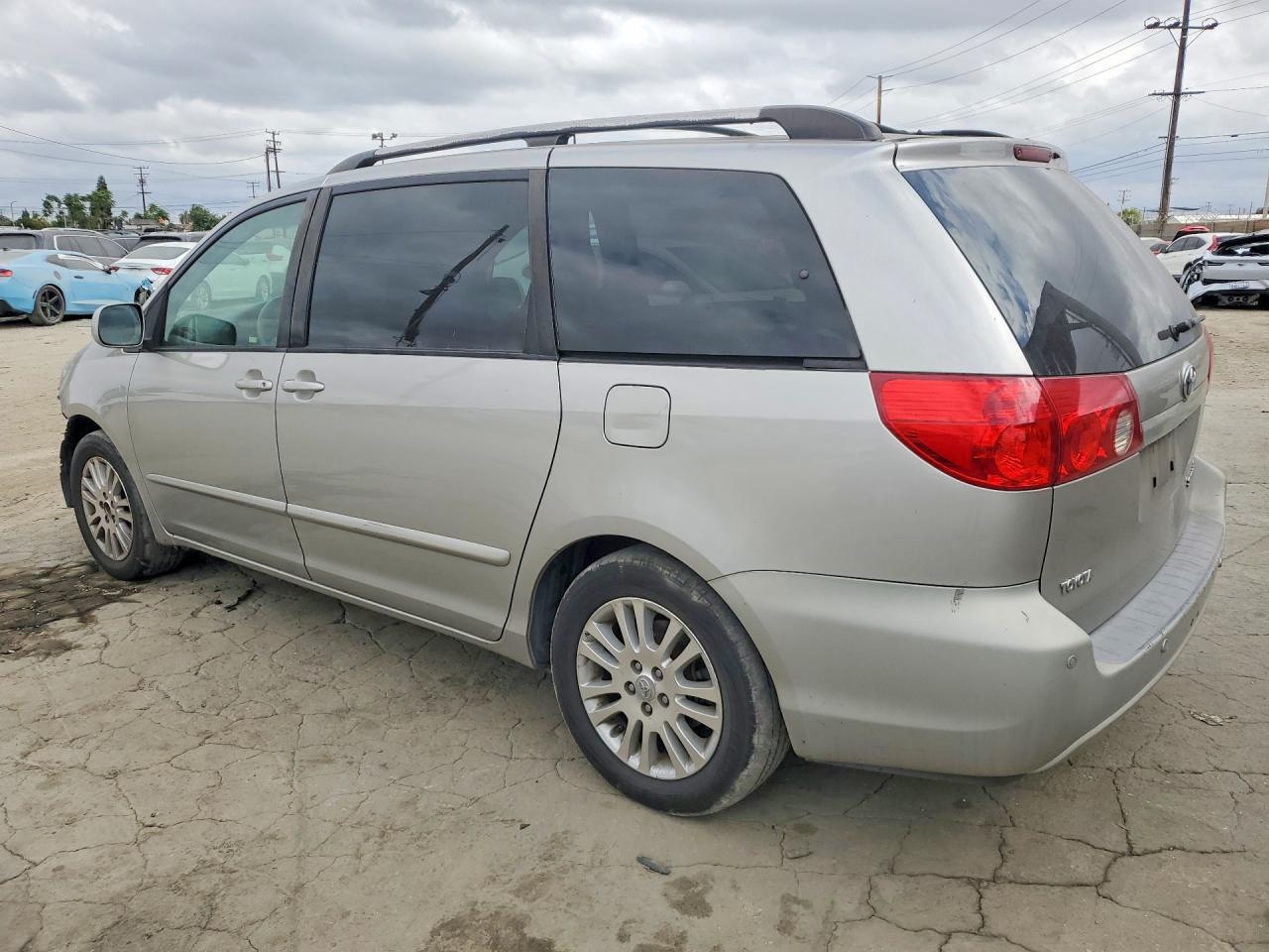 2008 Toyota Sienna Xle - Фото 2