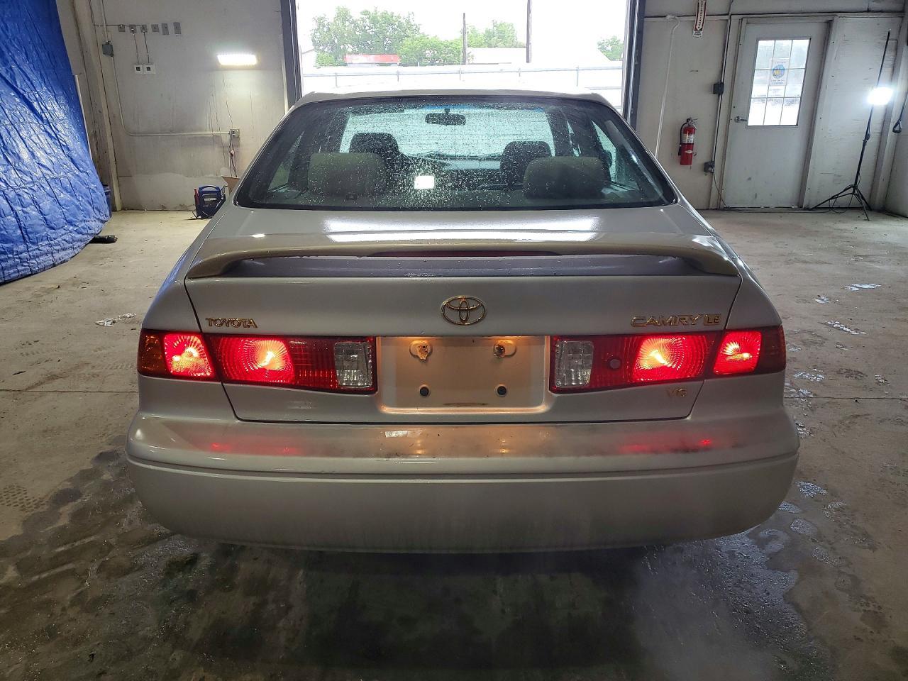 2000 Toyota Camry Le V6 - Image 6