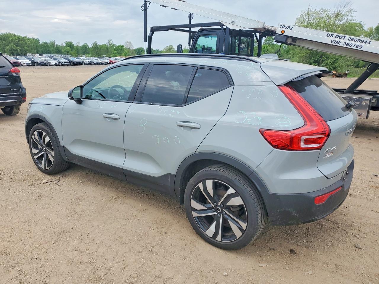 2024 Volvo Xc40 Ultimate - Фото 2