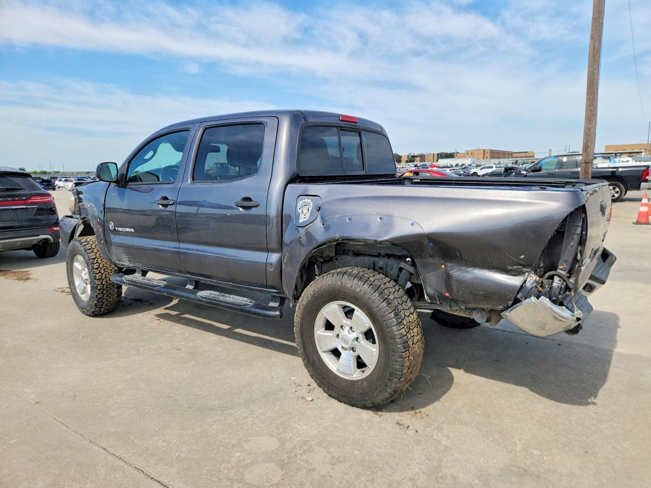 2013 Toyota Tacoma Double Cab Prerunner - Image 2