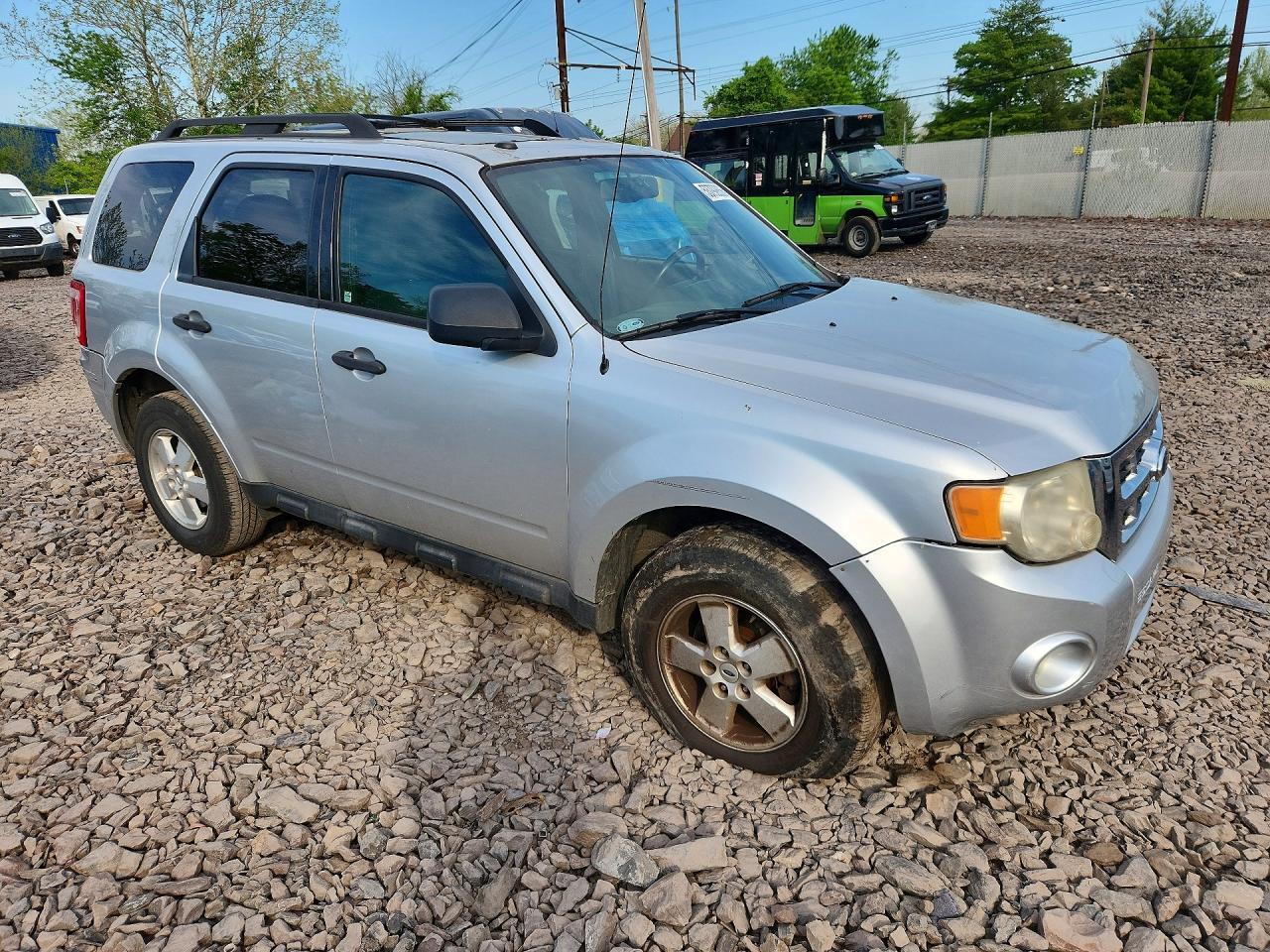 2010 Ford Escape Xlt - Image 4