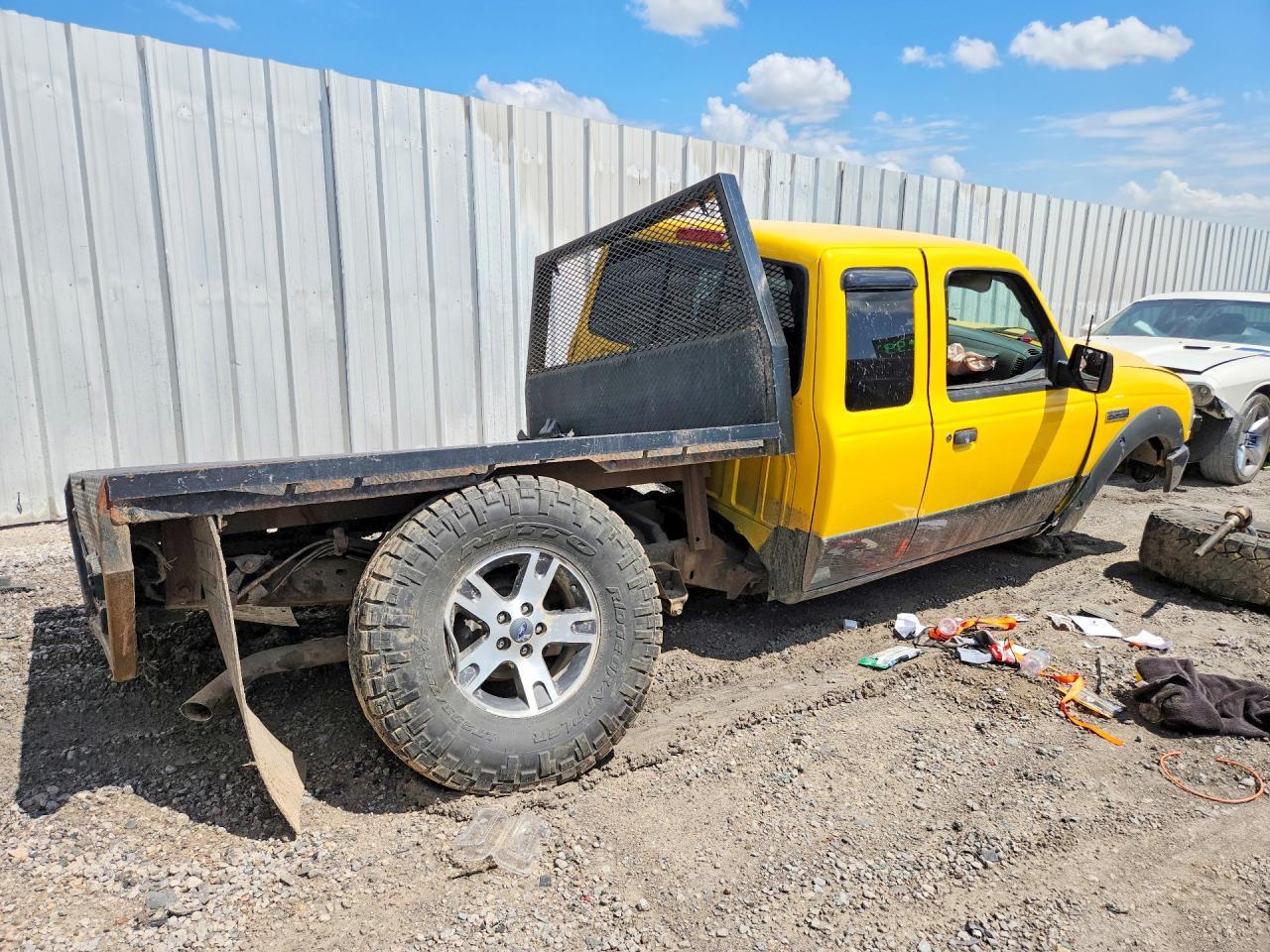 2006 Ford Ranger Super Cab - Image 3