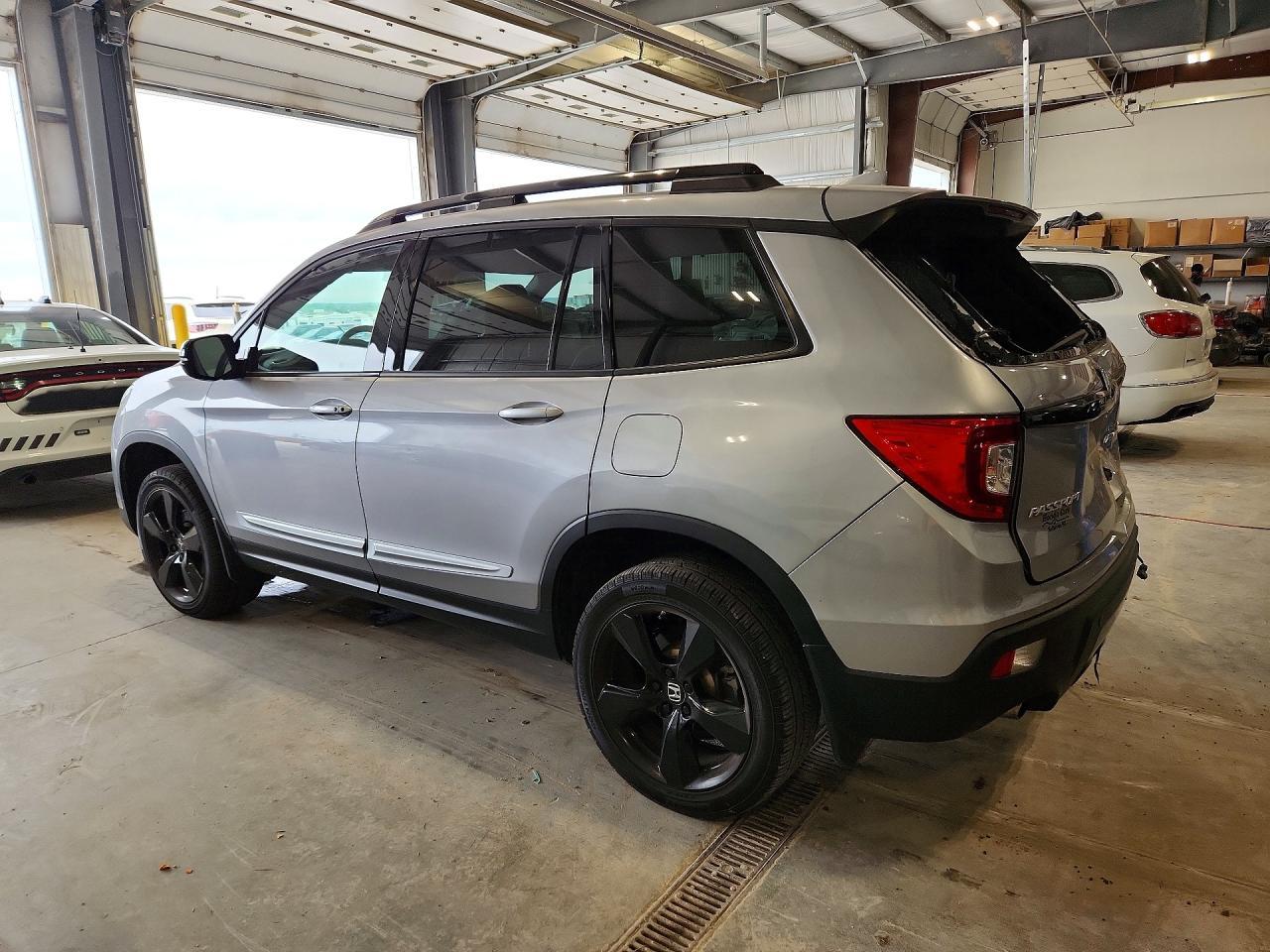2020 Honda Passport Elite - Image 2
