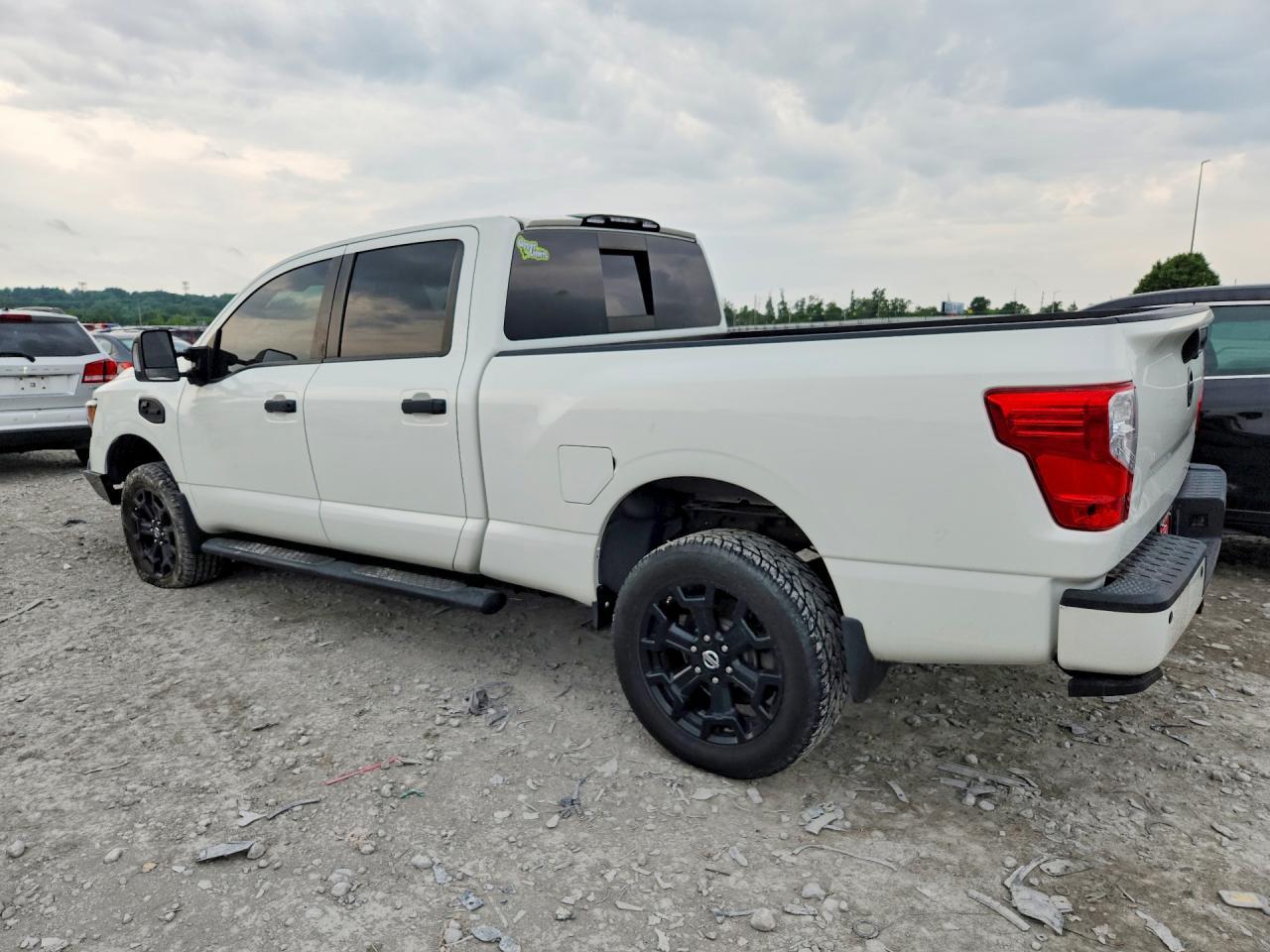 2018 Nissan Titan Xd Sv - Фото 2