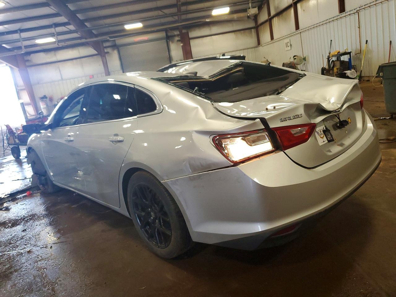 2017 Chevrolet Malibu Ls - Фото 2