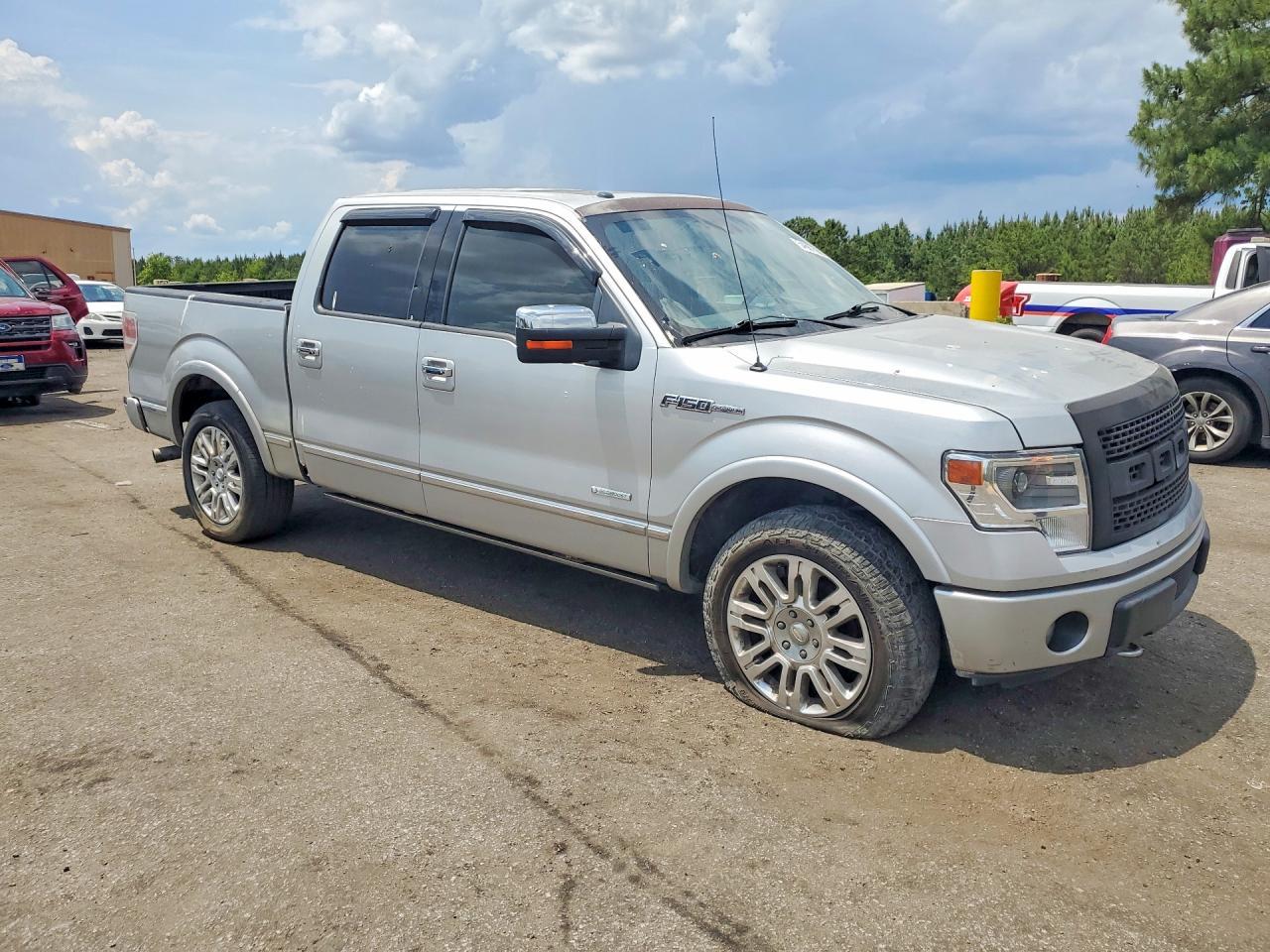 2013 Ford F150 Supercrew - Image 4