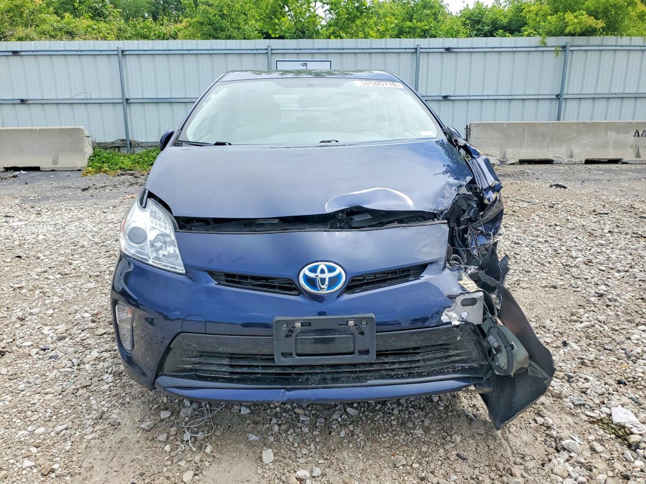 2015 Toyota Prius Two - Фото 5