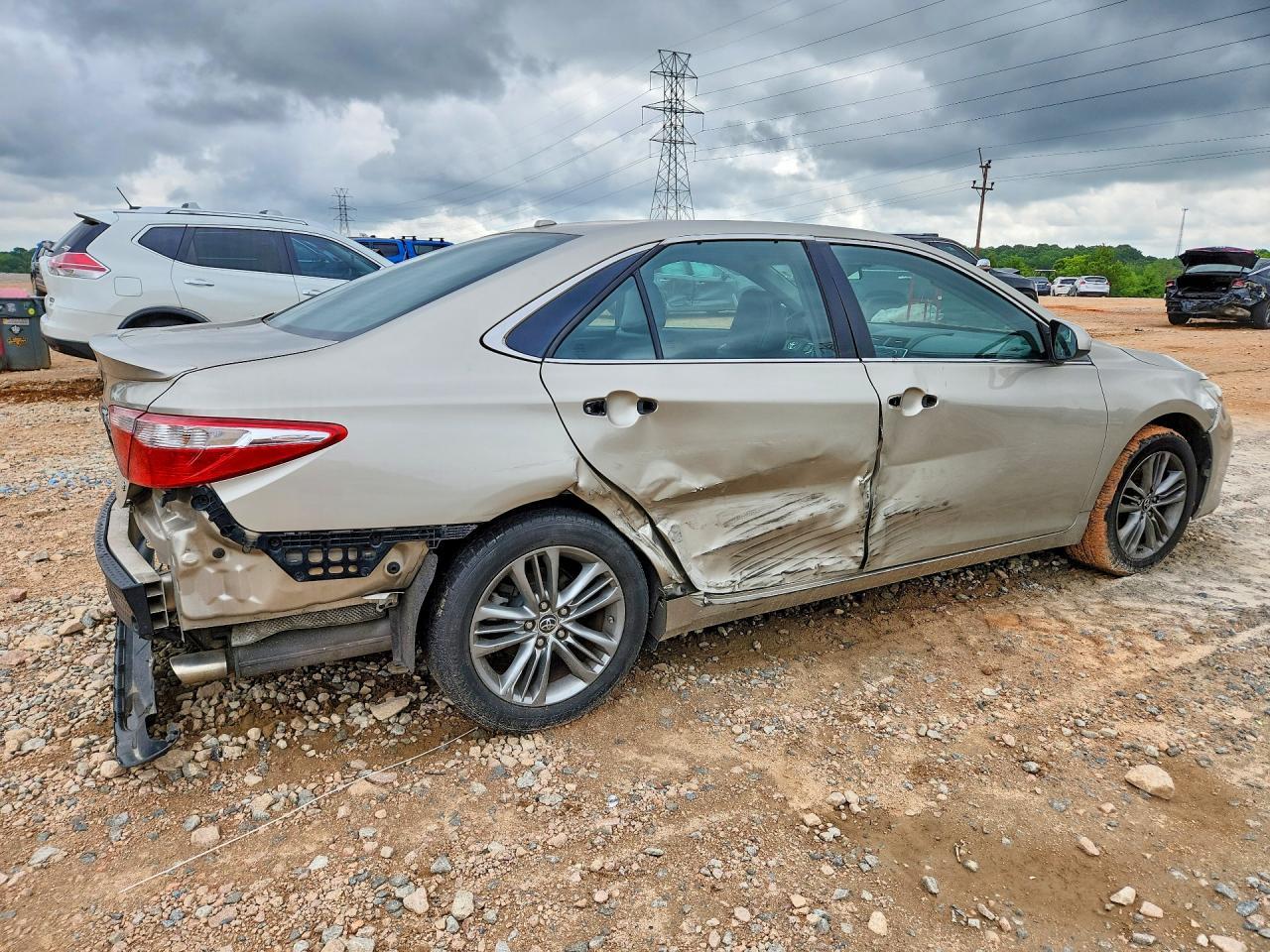 2015 Toyota Camry Se - Фото 3