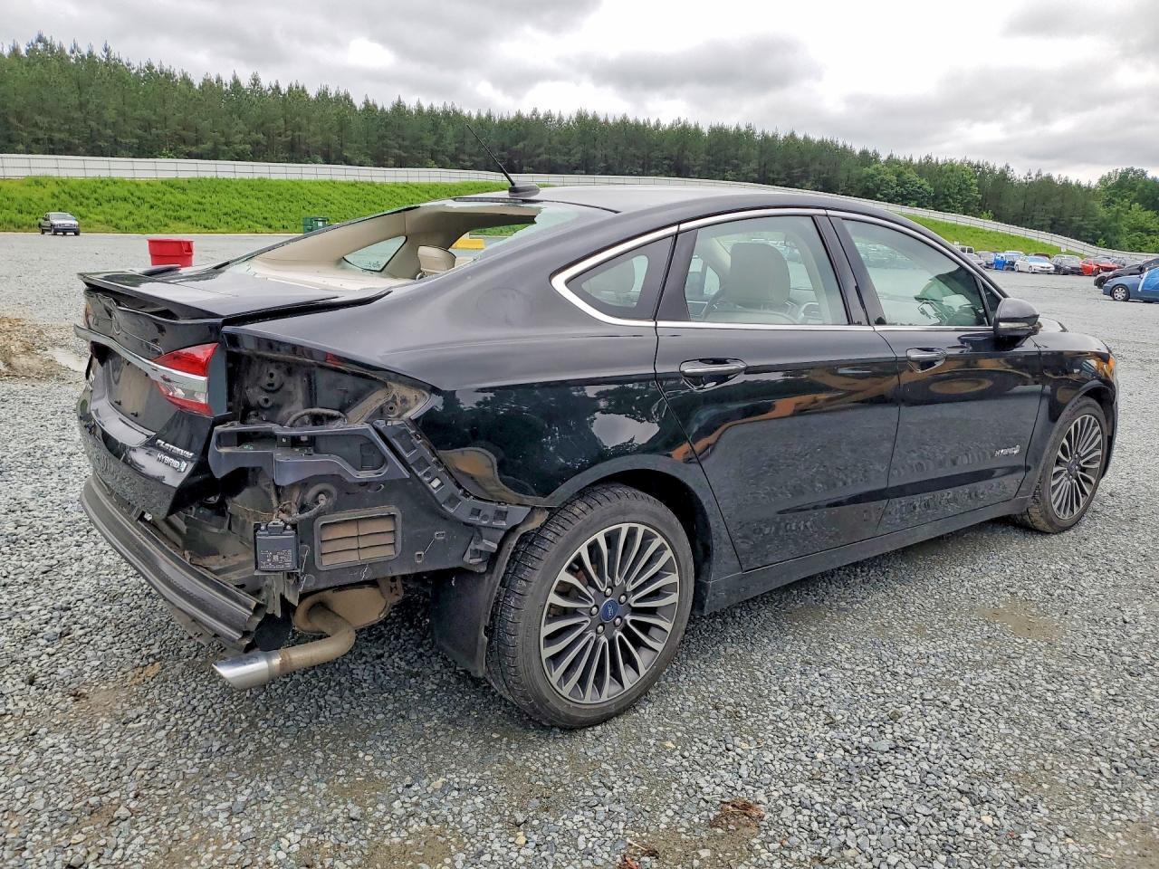 2018 Ford Fusion Titanium - Фото 3