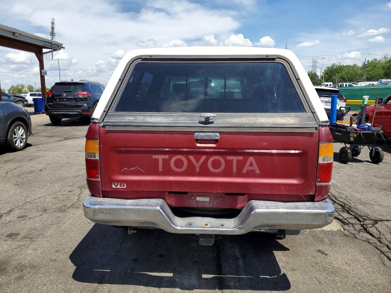 1990 Toyota Pickup Deluxe - Фото 6