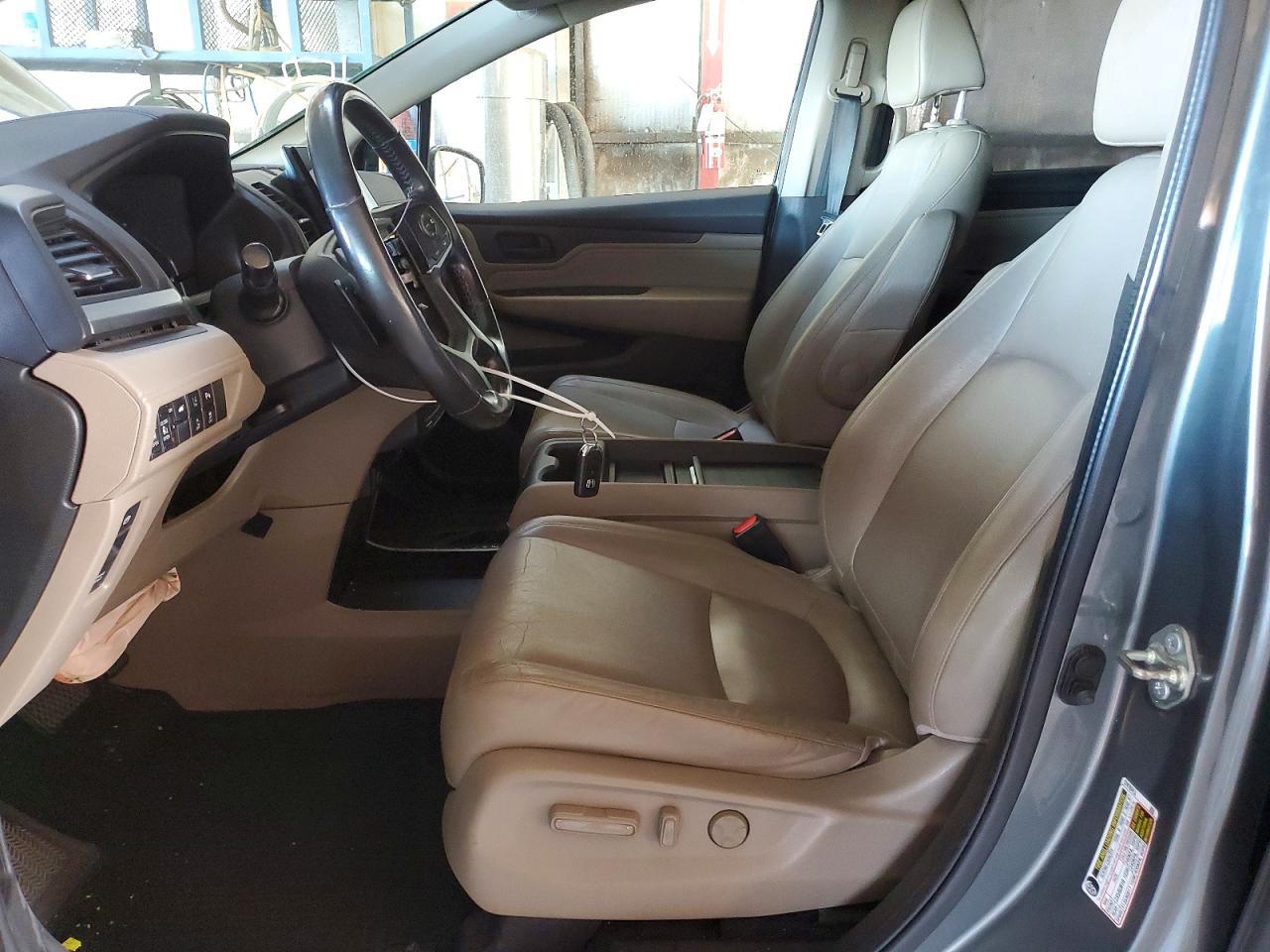 2018 Honda Odyssey Touring - Фото 7
