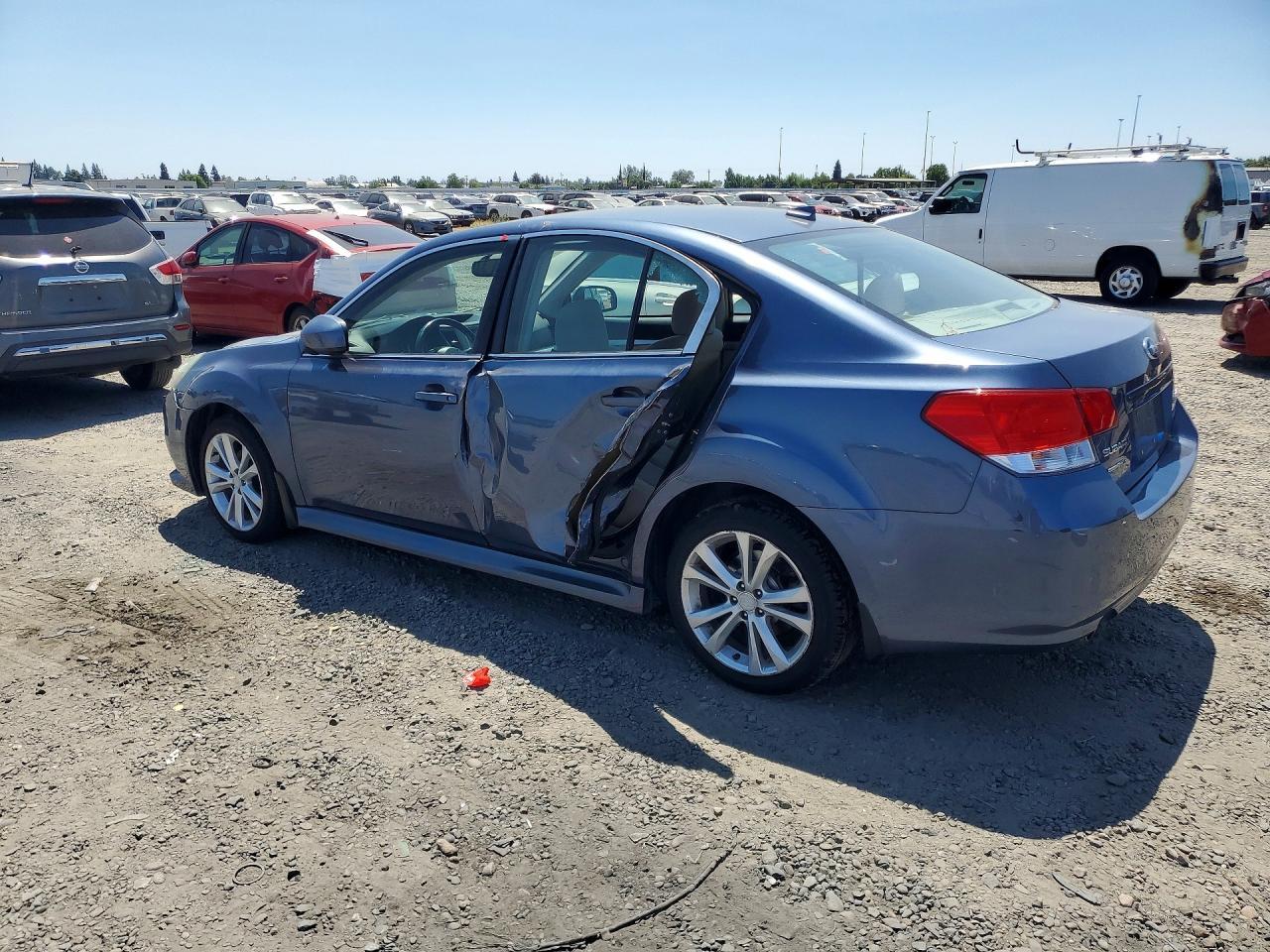2014 Subaru Legacy 2.5I Premium - Фото 2
