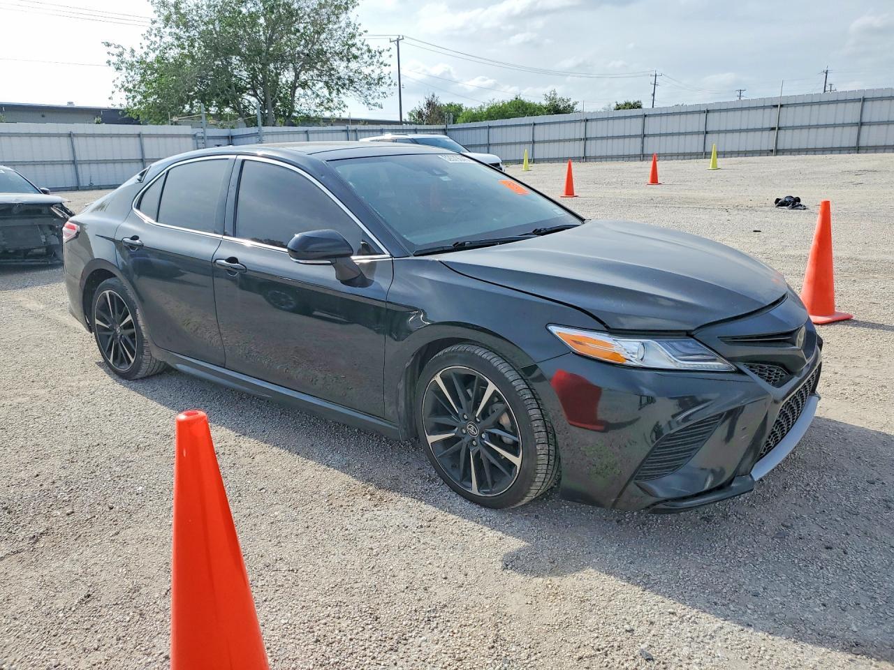 2020 Toyota Camry Xse - Image 4