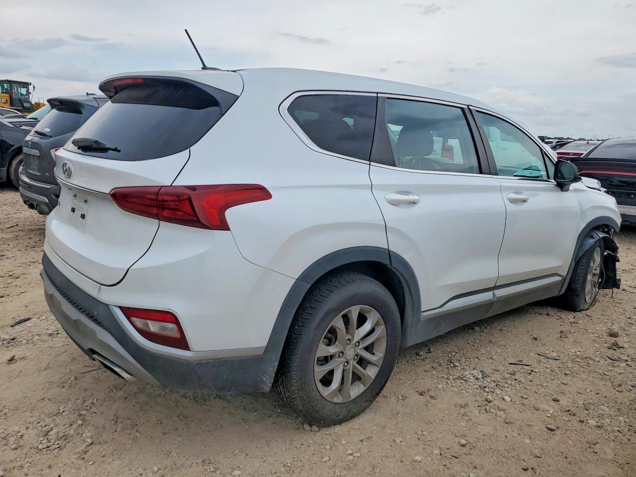 2020 Hyundai Santa Fe Se - Image 3