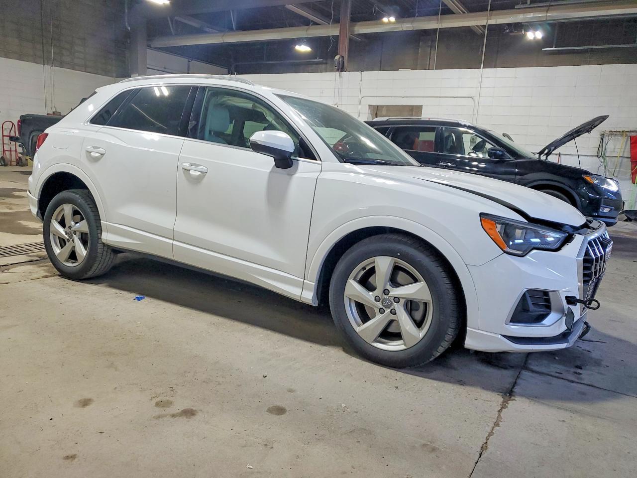 2019 Audi Q3 Premium - Image 4