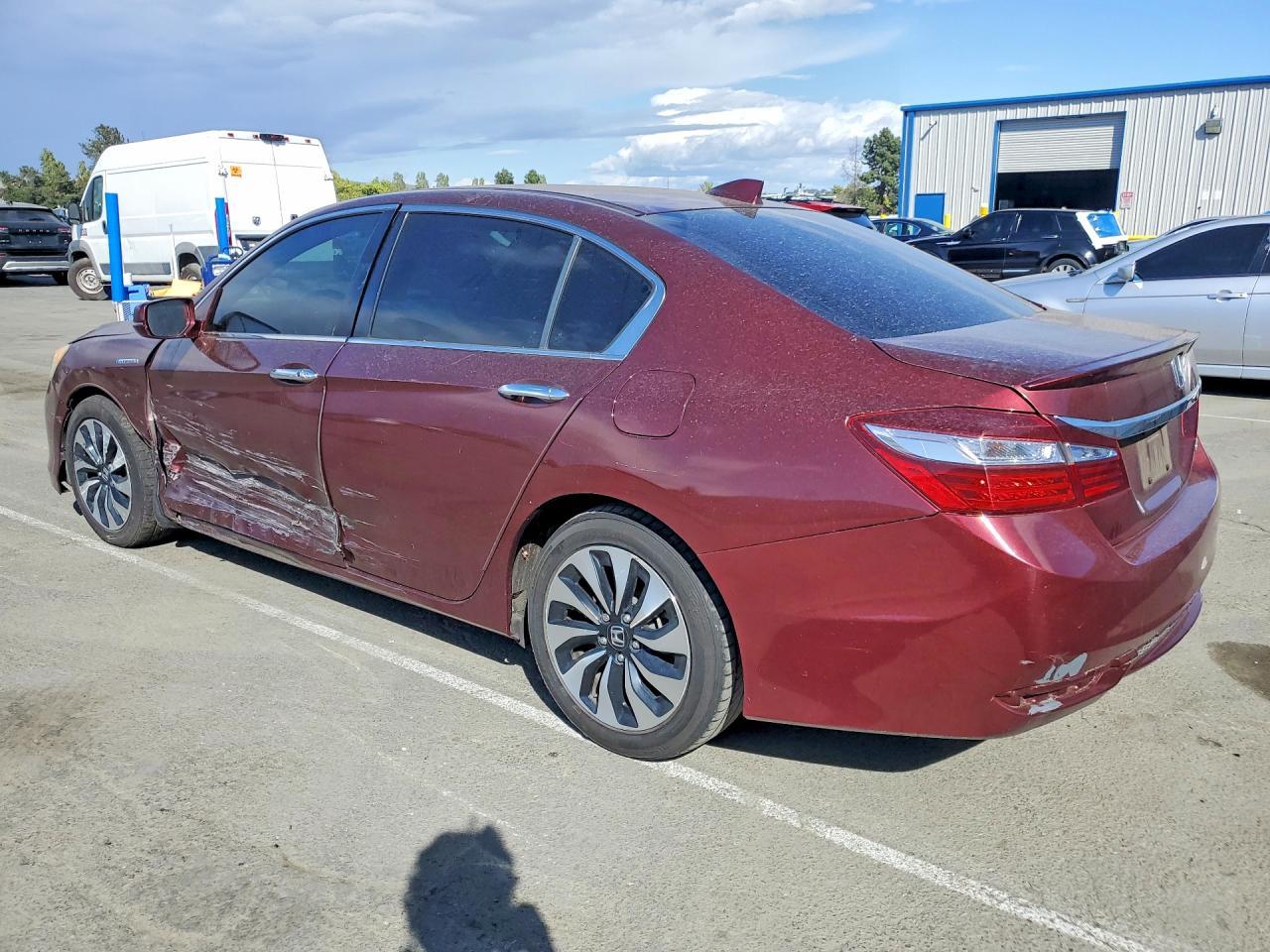 2017 Honda Accord Hybrid Exl - Фото 2