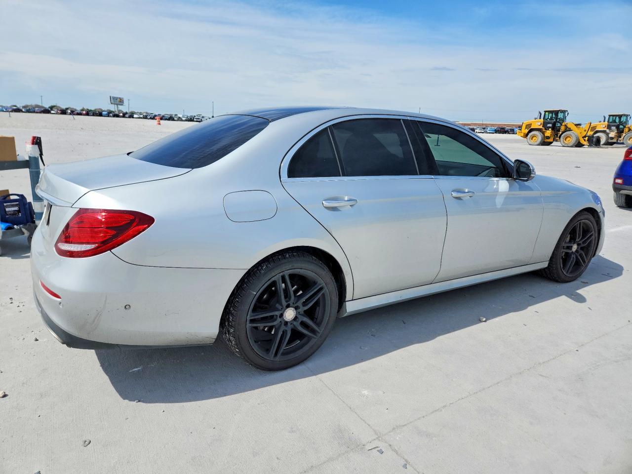 2017 Mercedes-Benz E 300 - Image 3