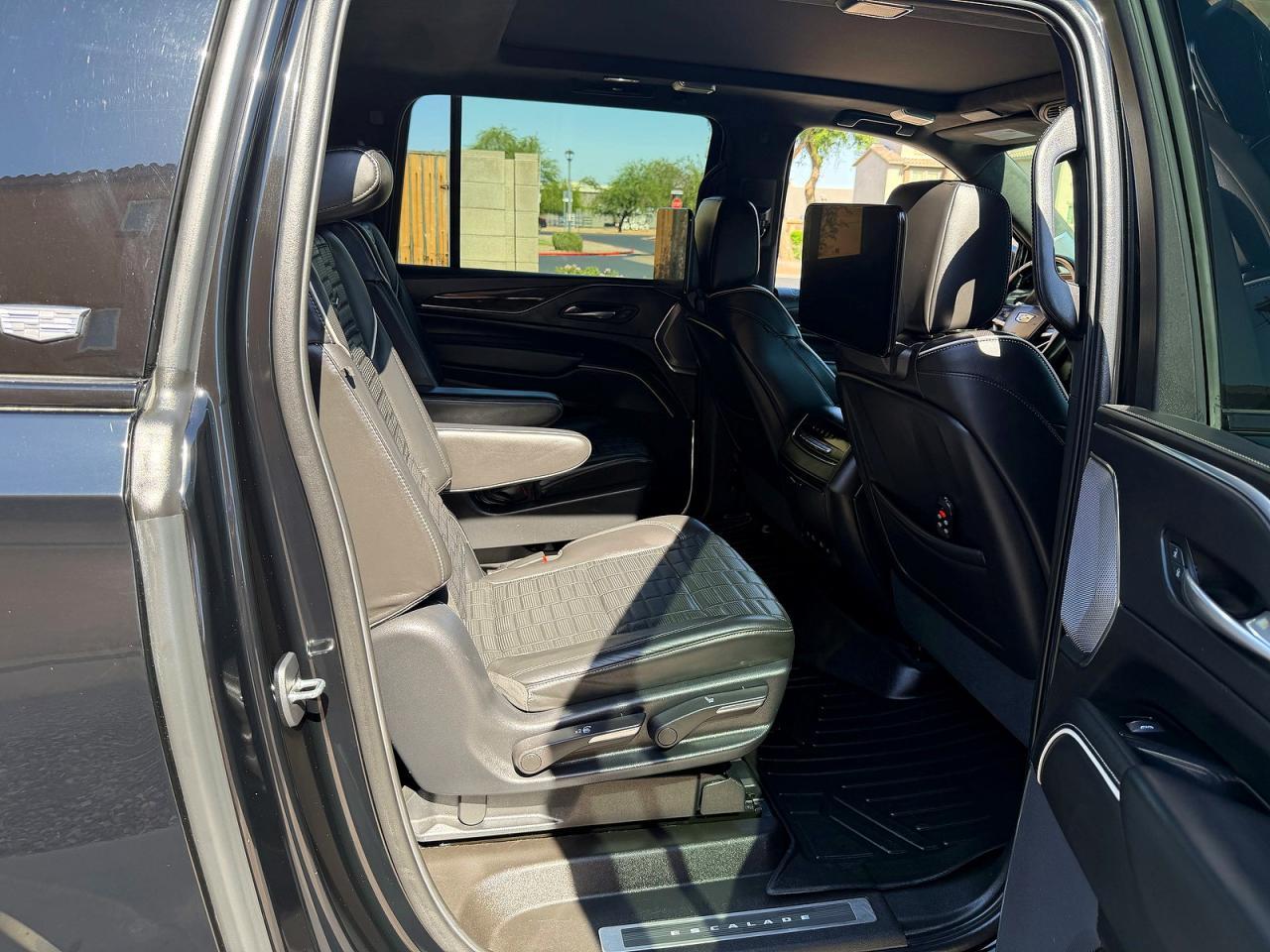 2021 Cadillac Escalade Esv Sport Platinum - Image 6