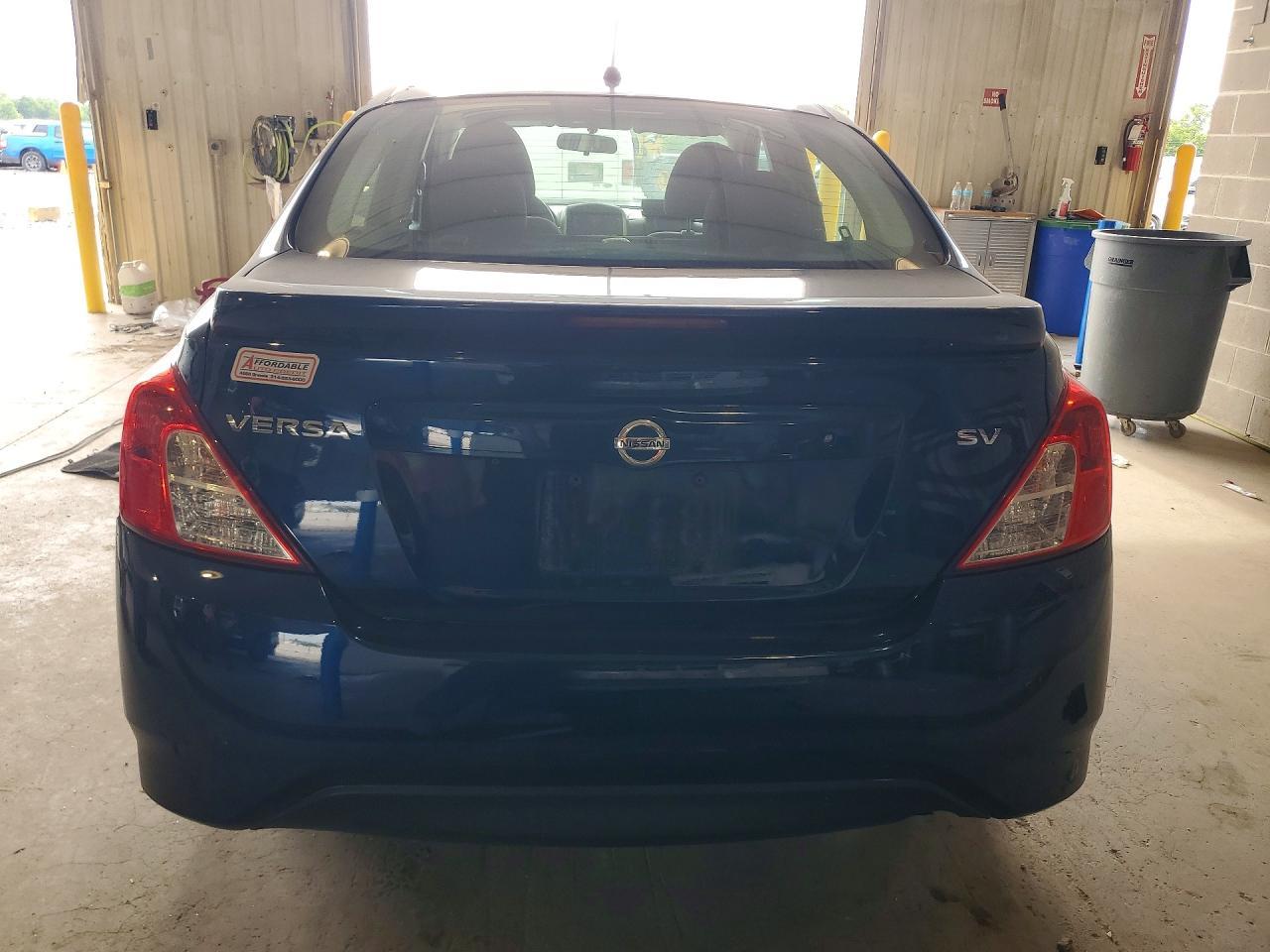 2018 Nissan Versa Sv - Фото 6