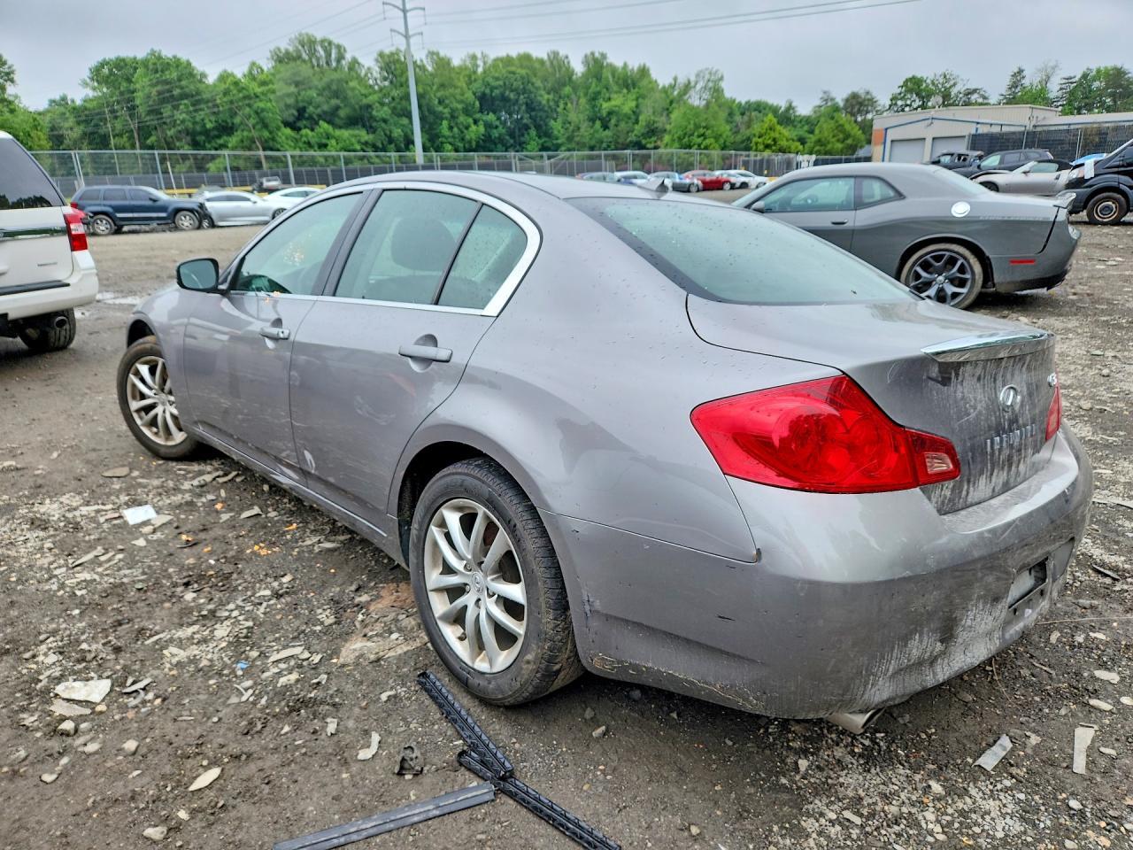 2009 Infiniti G37 Sedan X - Фото 2