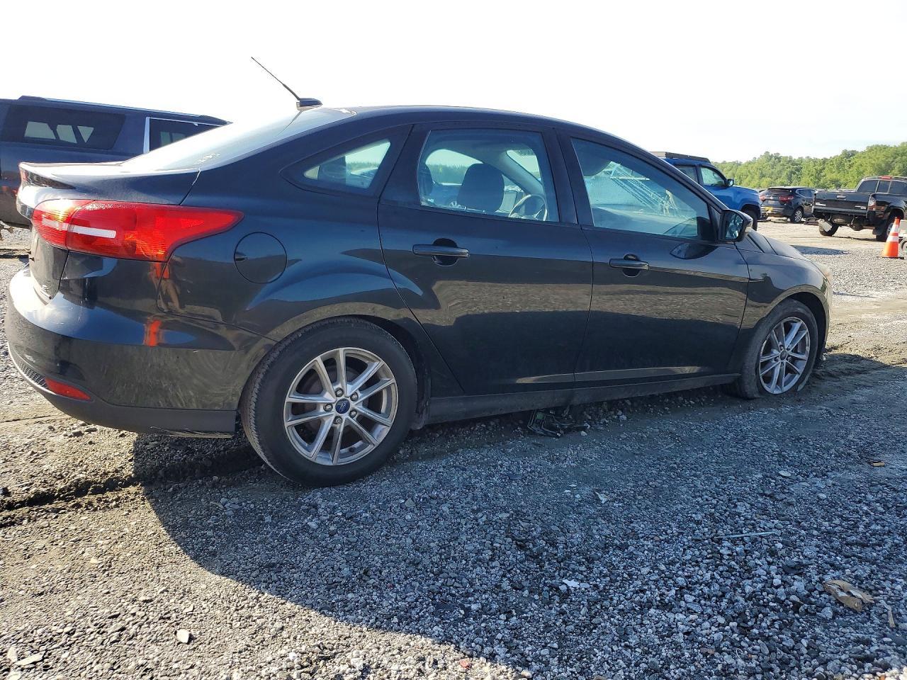 2015 Ford Focus Se - Фото 3