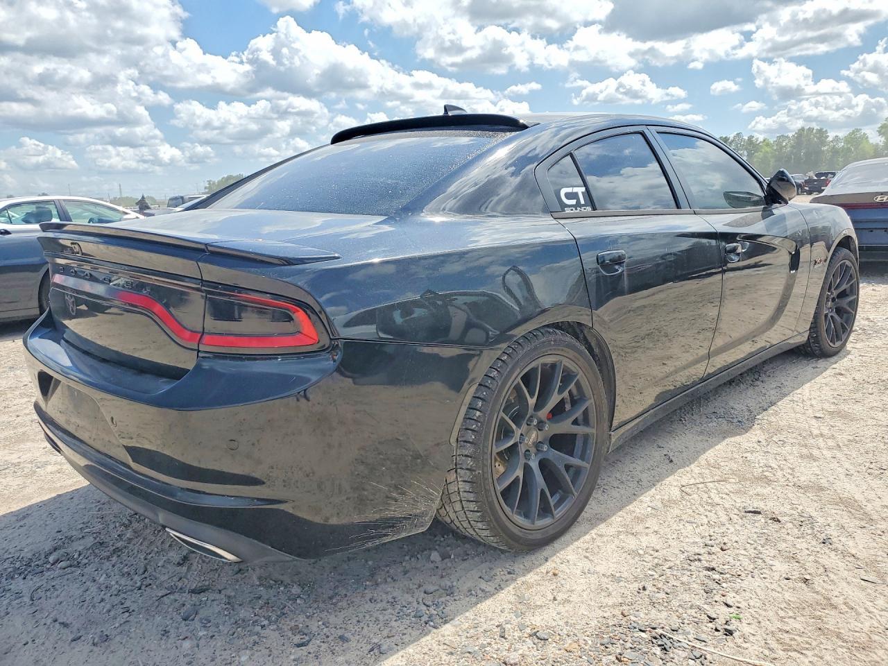 2015 Dodge Charger R - Фото 3