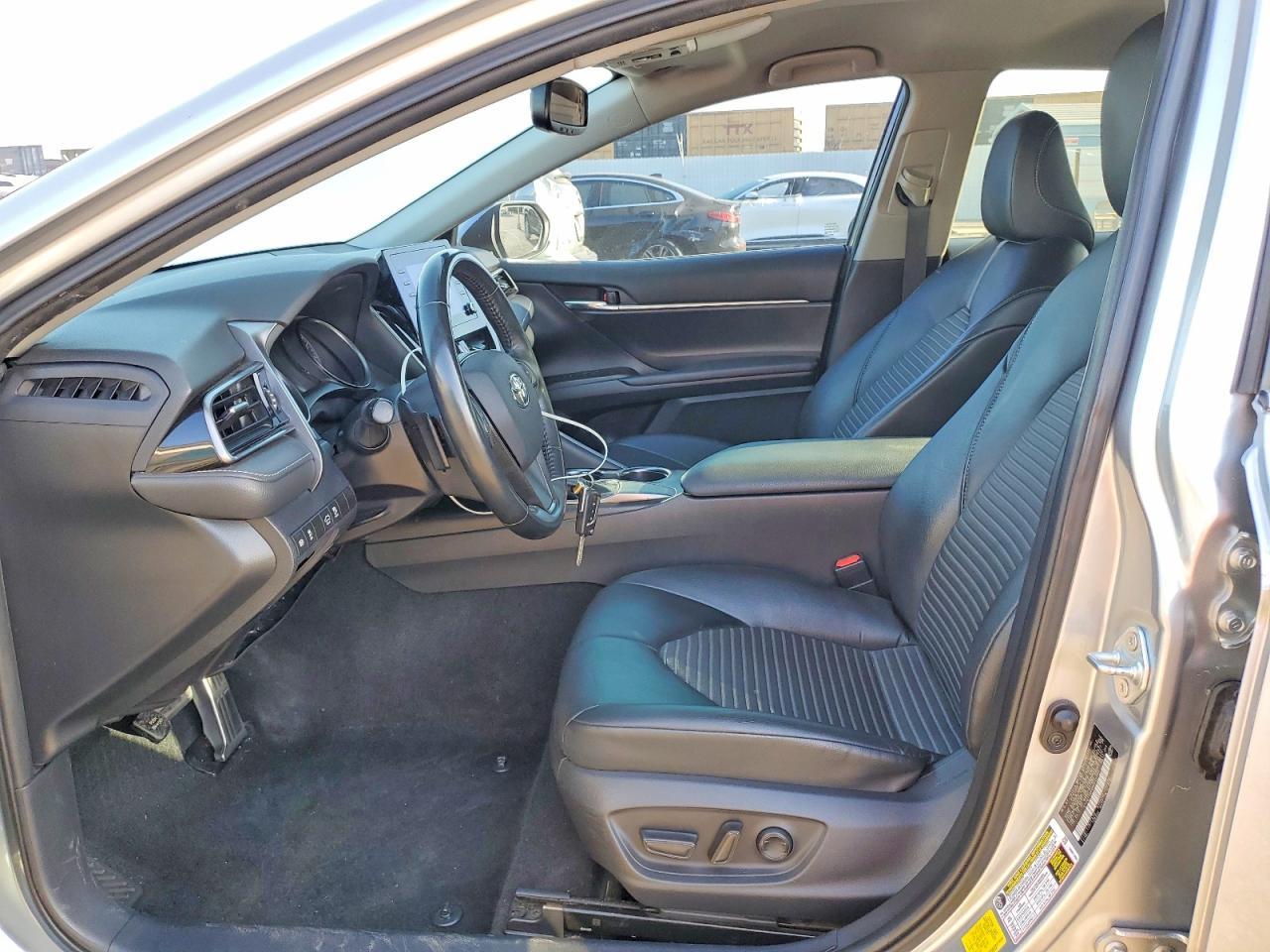 2021 Toyota Camry Se - Фото 7