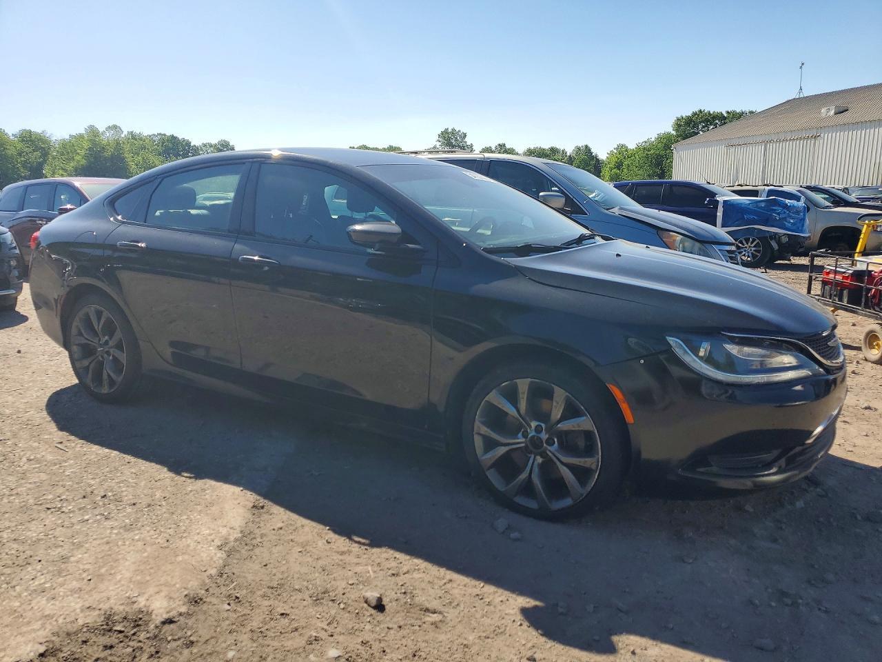 2015 Chrysler 200 S - Image 4