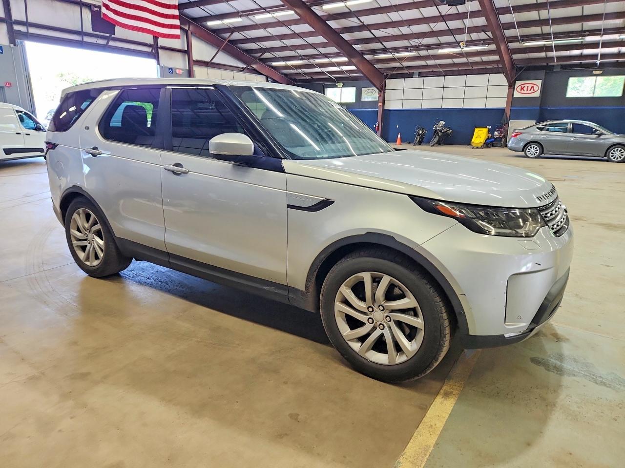 2017 Land Rover Discovery Hse - Фото 4