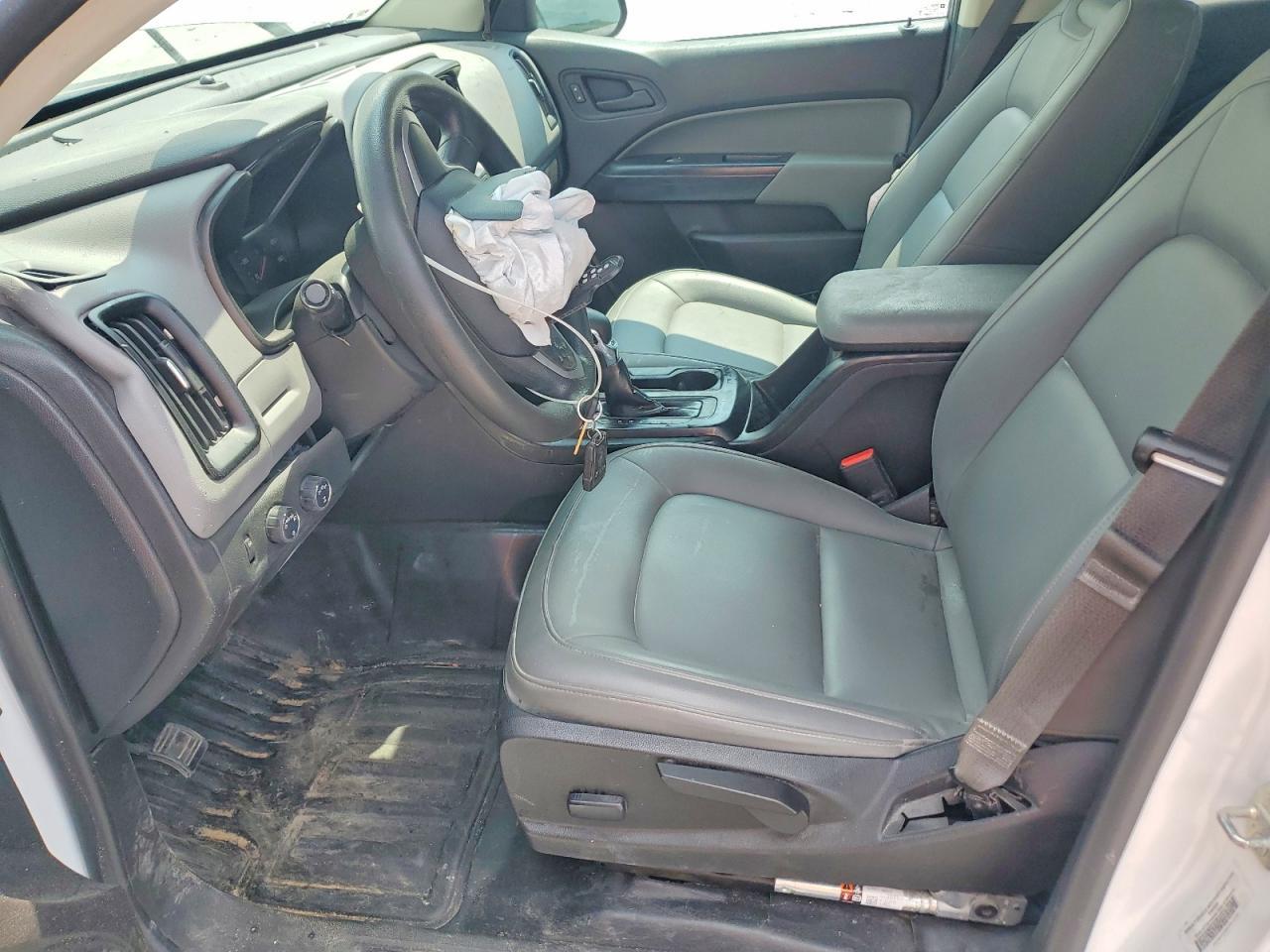 2022 Chevrolet Colorado - Image 7