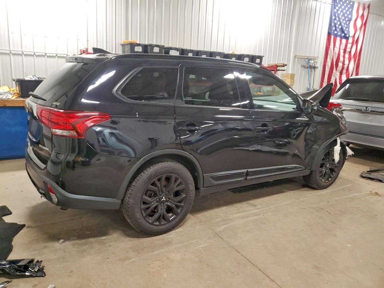2018 Mitsubishi Outlander Se - Image 3