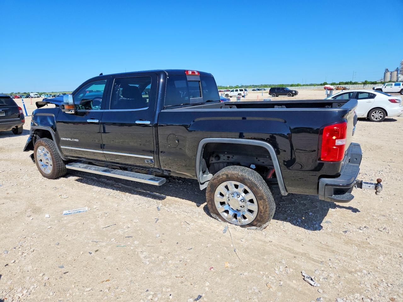 2019 GMC Sierra K2500 Denali - Фото 2