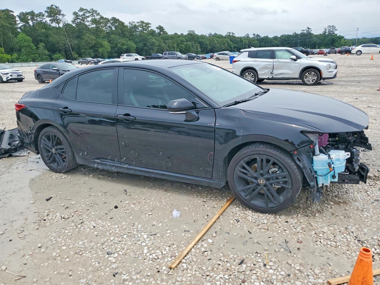 2026 Toyota Camry Nightshade - Фото 4