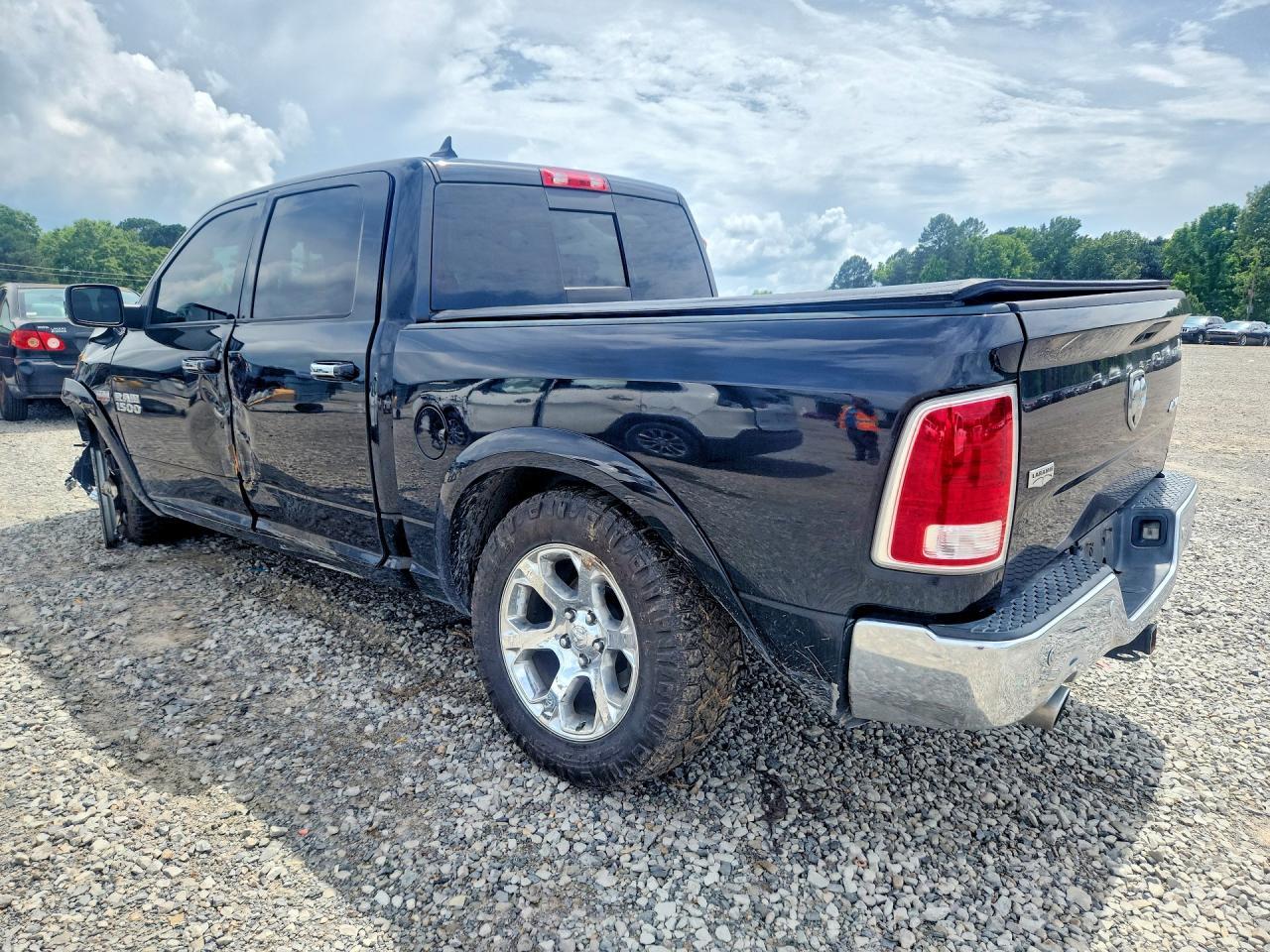 2018 Ram 1500 Laramie - Фото 2