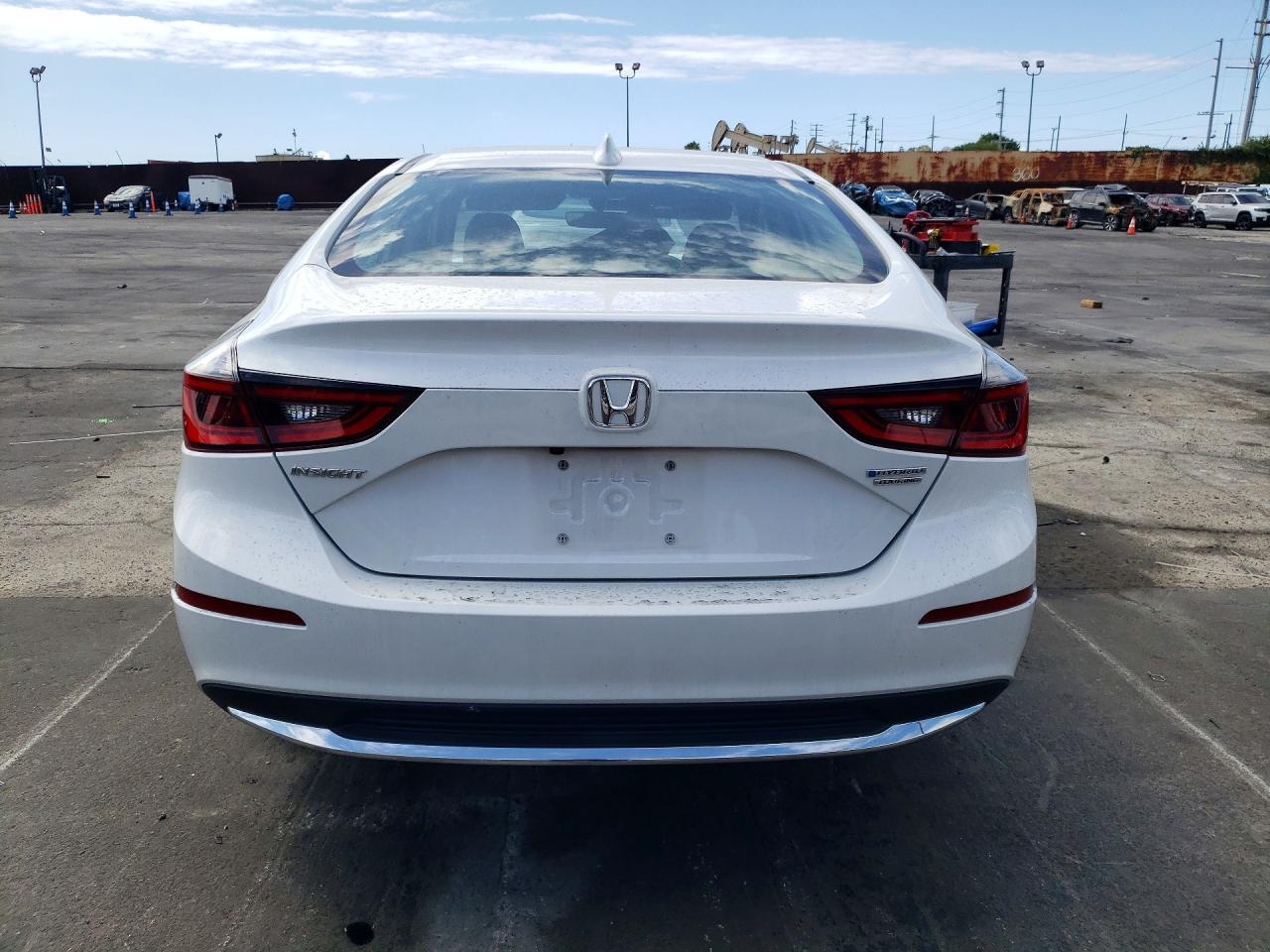2021 Honda Insight Touring - Фото 6