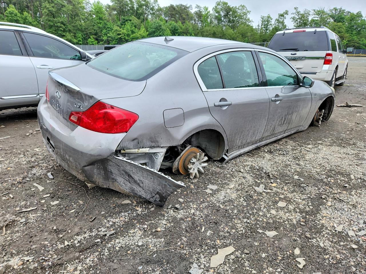 2009 Infiniti G37 Sedan X - Фото 3
