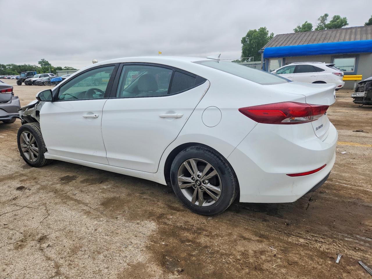 2017 Hyundai Elantra Se - Фото 2