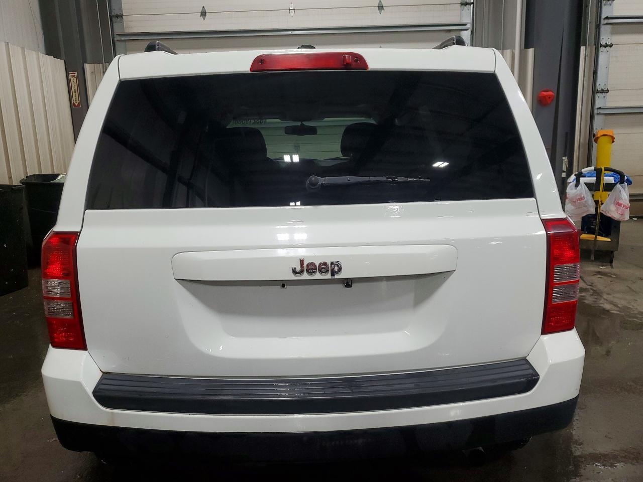 2014 Jeep Patriot Latitude - Фото 6